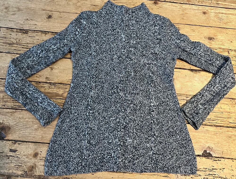 GAP Womens Size XS Grey Knitted Turtleneck Sweater NWOT